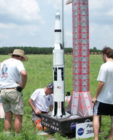 setting up 1/48 scale launch